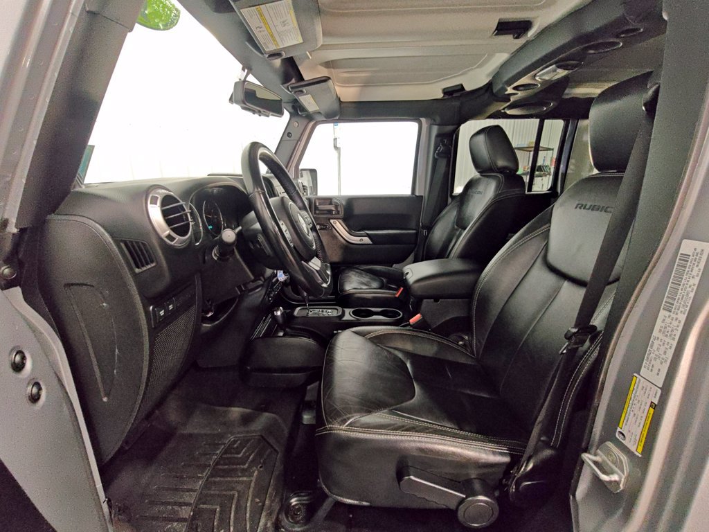 Used 2013 Jeep Wrangler Unlimited Rubicon w/ Dual Top Group AWD/4WD image 24