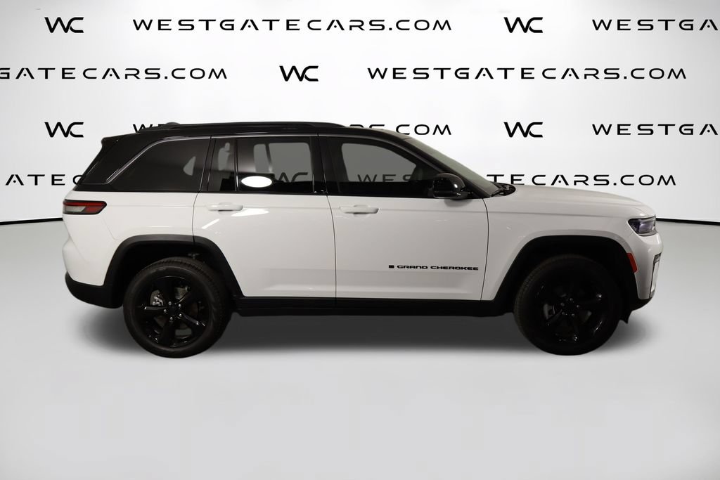 Used 2026 Jeep Grand Cherokee Limited w/ Limited Altitude Package AWD/4WD image 44