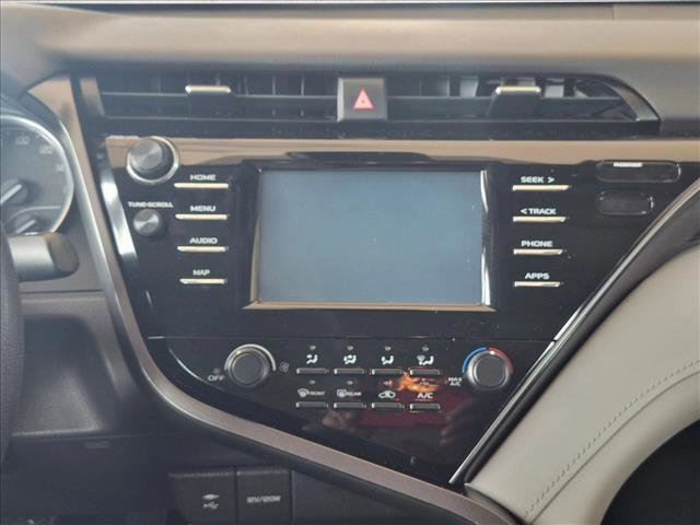 Used 2019 Toyota Camry LE FWD image 14