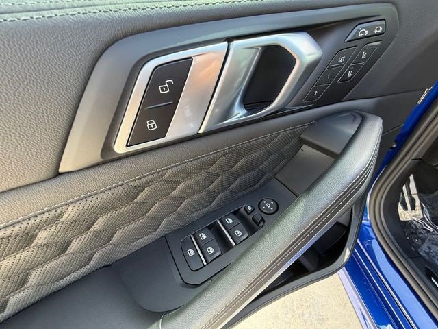 Used 2026 BMW X6 M Competition AWD/4WD image 11