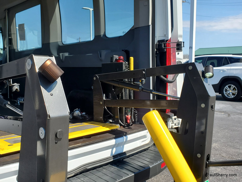 Used 2016 Ford Transit 350 XL image 20