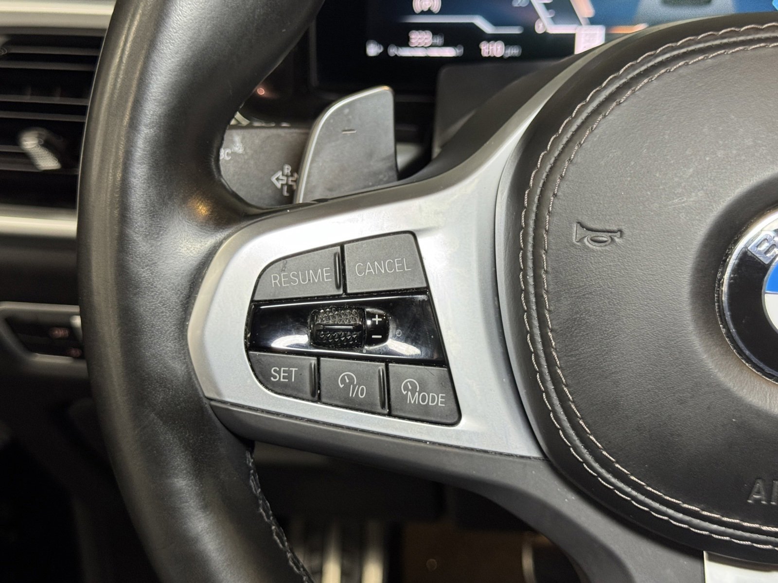 Used 2023 BMW X7 xDrive40i w/ M Sport Package image 29