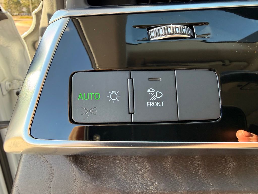 Used 2021 Audi Q8 Premium Plus w/ Premium Plus Package image 23