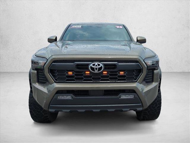 Used 2025 Toyota Tacoma TRD Off-Road AWD/4WD image 2