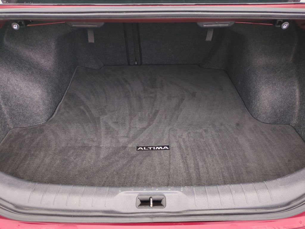 Used 2021 Nissan Altima 2.5 Platinum AWD/4WD image 7