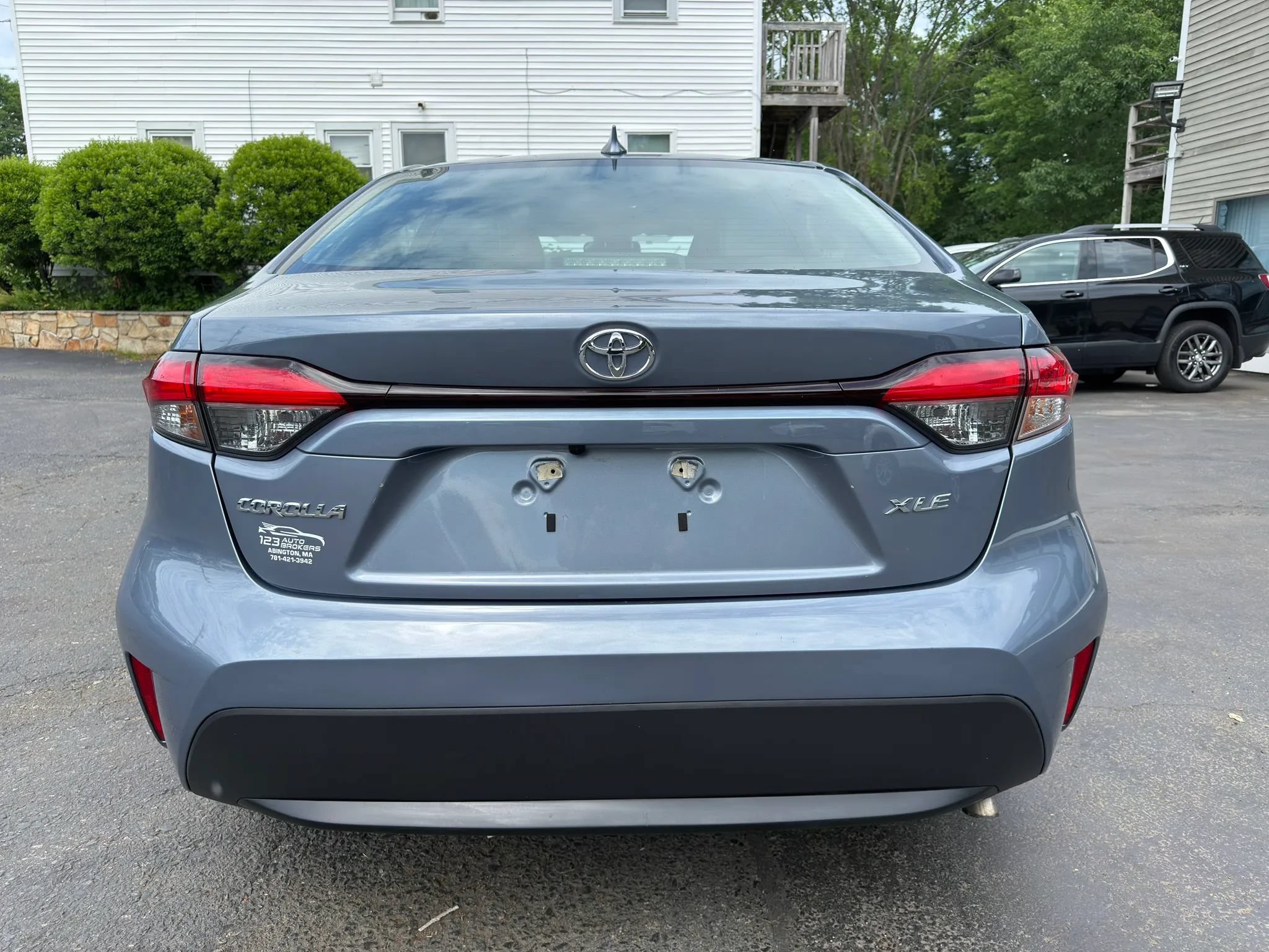 Used 2021 Toyota Corolla XLE FWD image 6