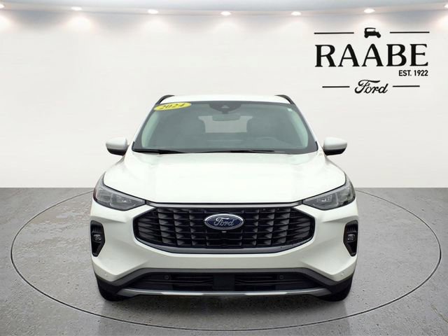 Used 2024 Ford Escape Platinum AWD/4WD image 2