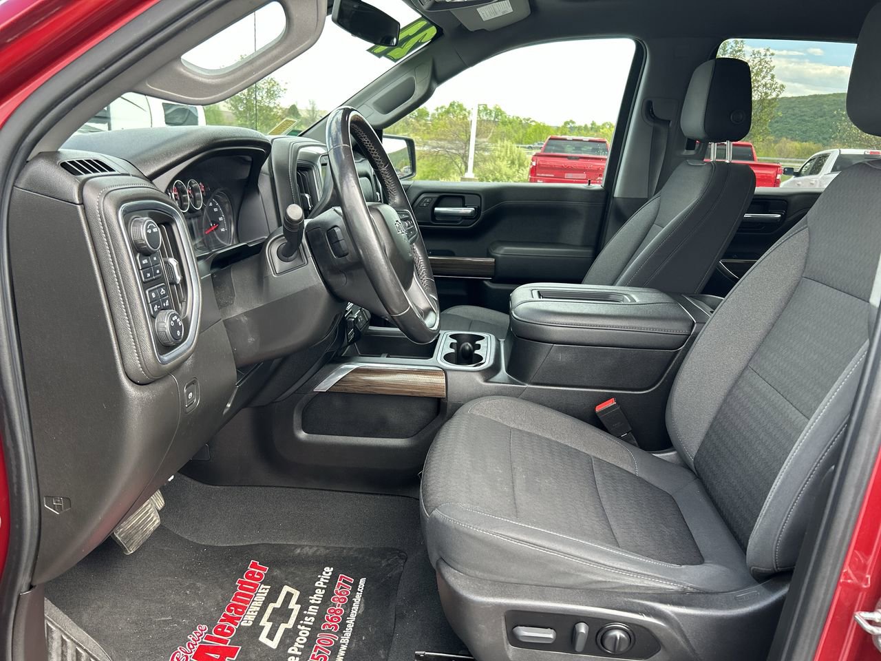 Used 2021 Chevrolet Silverado 1500 RST w/ Z71 Off-Road Package AWD/4WD image 22