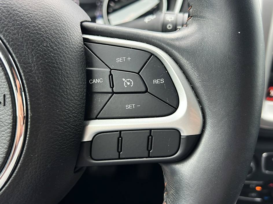 Used 2018 Jeep Compass Latitude w/ Popular Equipment Group AWD/4WD image 36