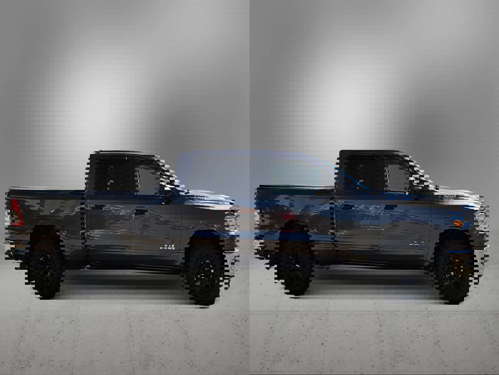 Used 2021 RAM 1500 Tradesman w/ SXT Appearance Group image 10