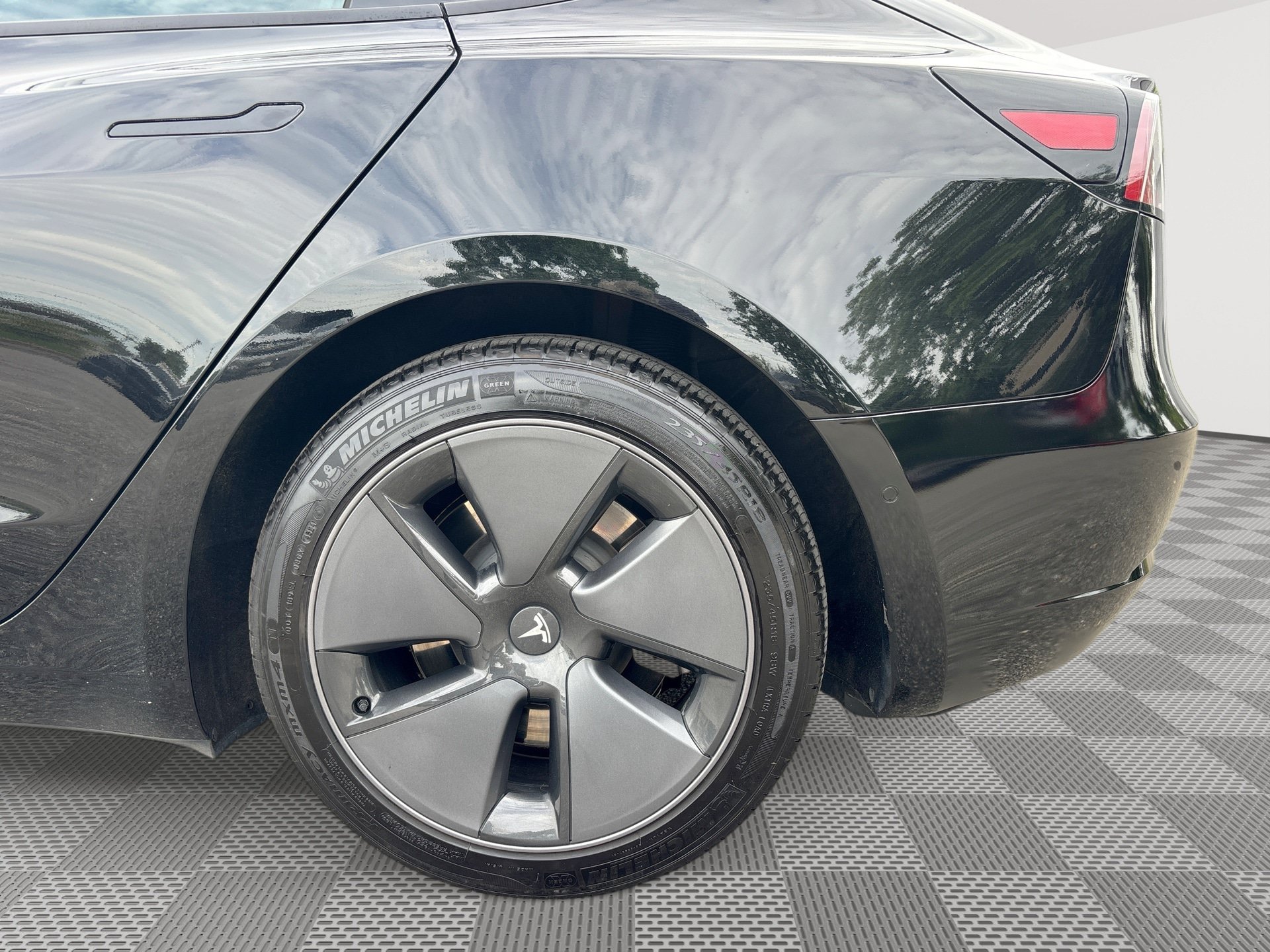 Used 2021 Tesla Model 3 RWD image 29