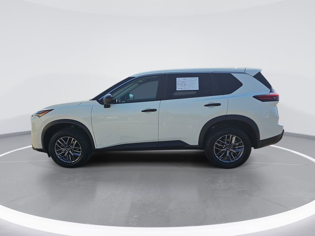 Used 2024 Nissan Rogue S AWD/4WD image 7