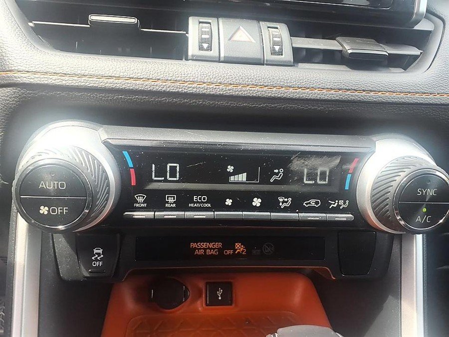 Used 2020 Toyota RAV4 Adventure AWD/4WD image 23