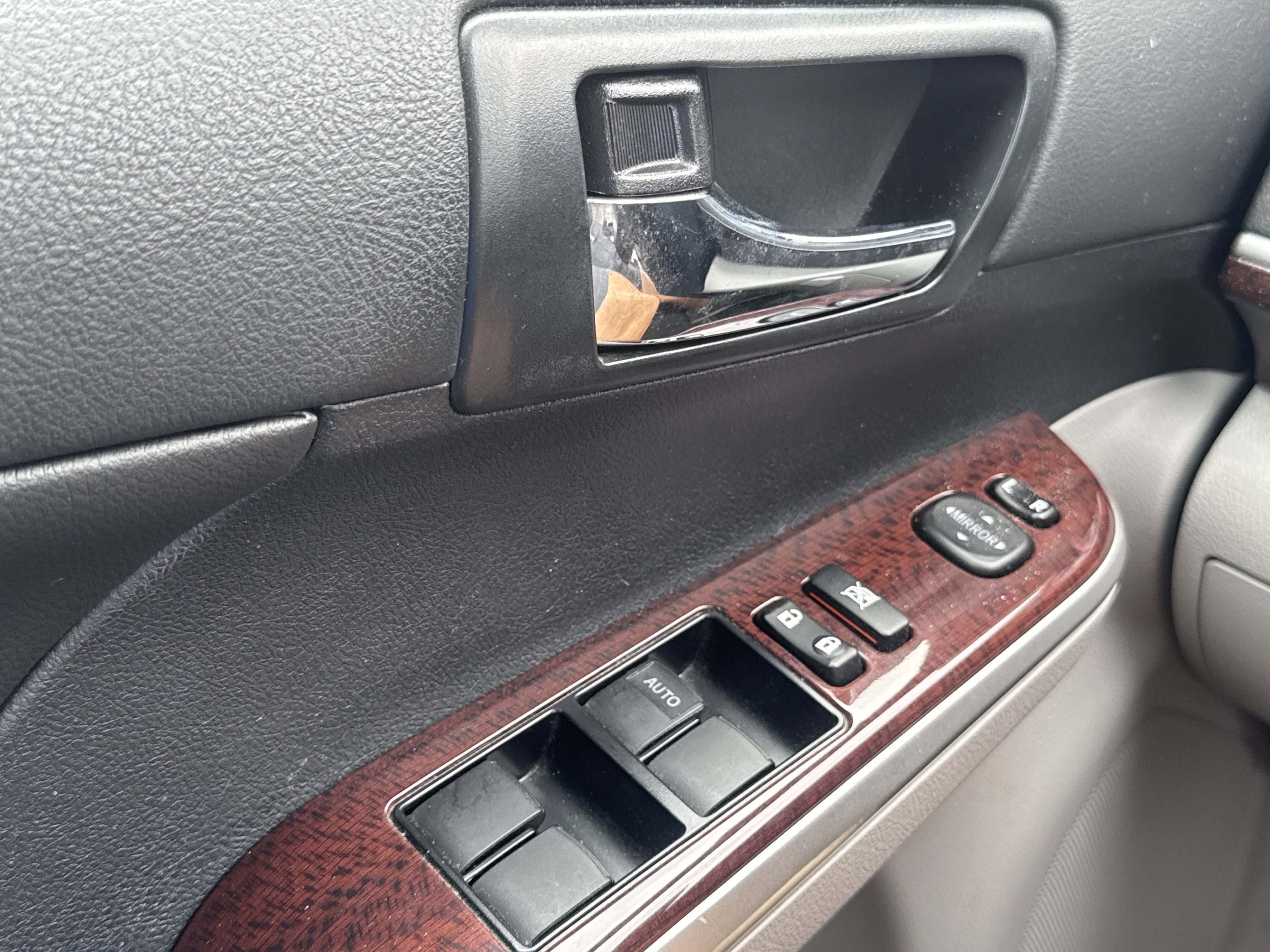 Used 2014 Toyota Camry XLE w/ Convenience Package image 22