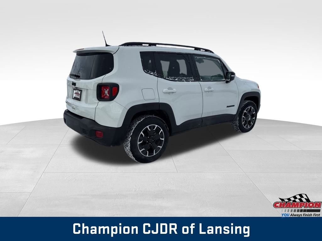Used 2023 Jeep Renegade Latitude image 4