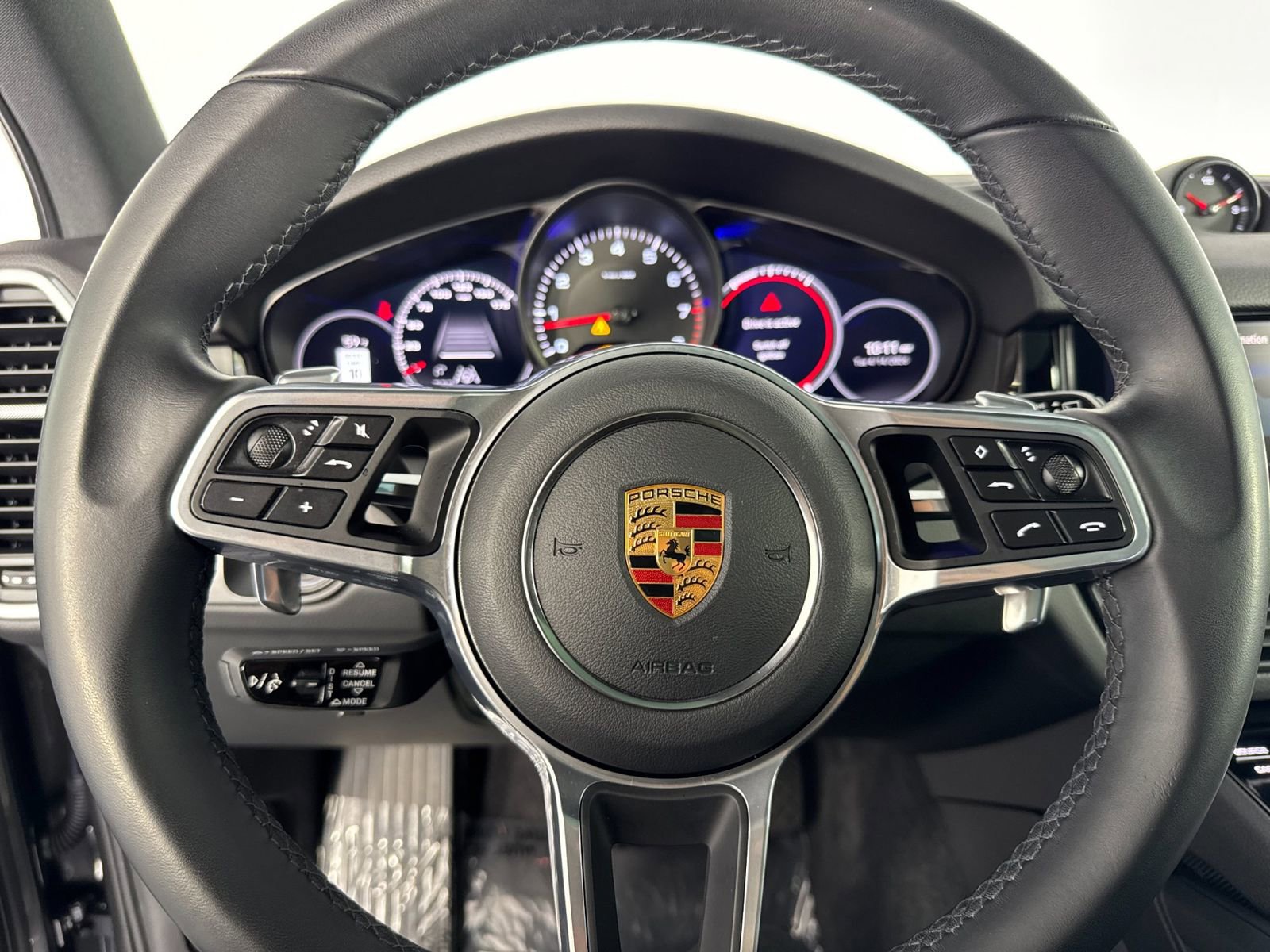 Certified 2023 Porsche Cayenne image 28