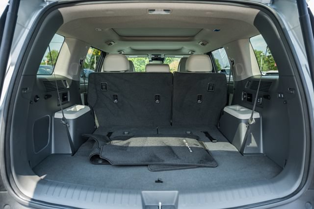 Used 2024 Hyundai Santa Fe Limited FWD image 10