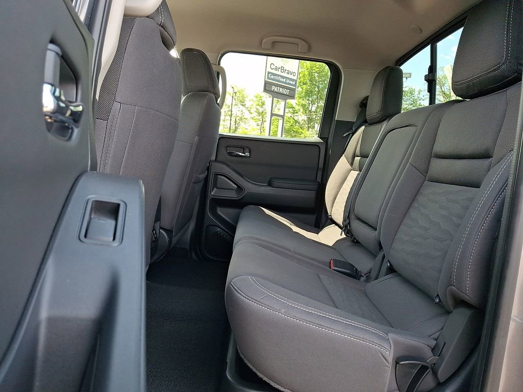 Certified 2023 Nissan Frontier SV w/ Technology Package AWD/4WD image 10