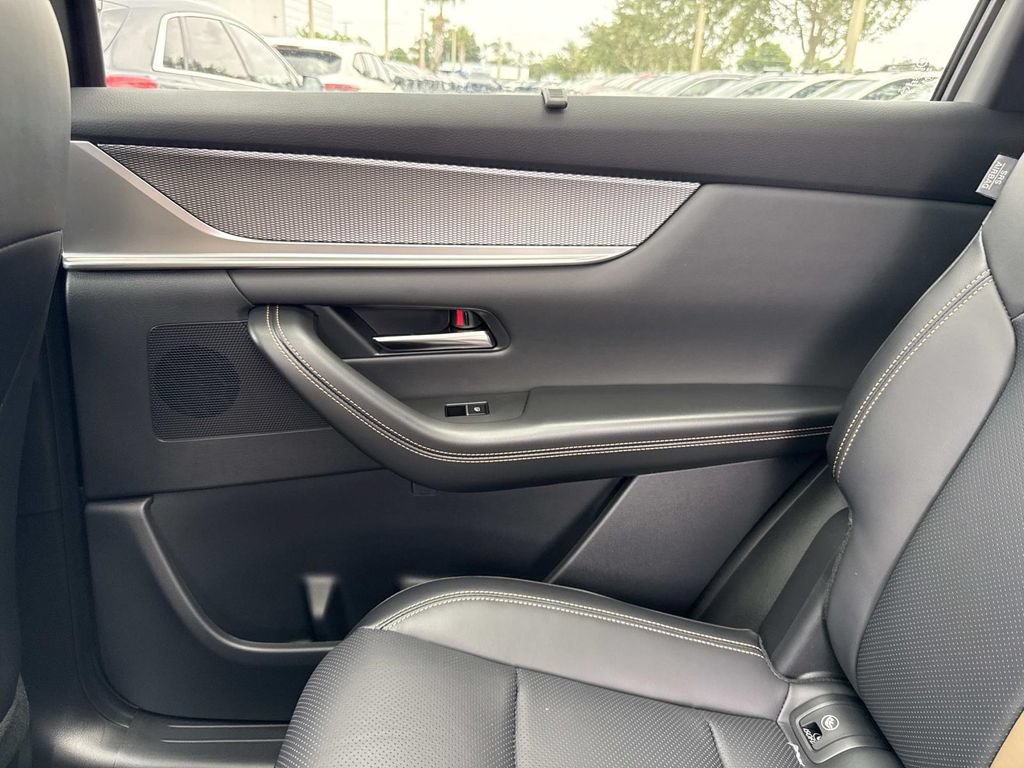 New 2026 MAZDA CX-90 Plug-In Hybrid w/ Premium Plus AWD/4WD image 18