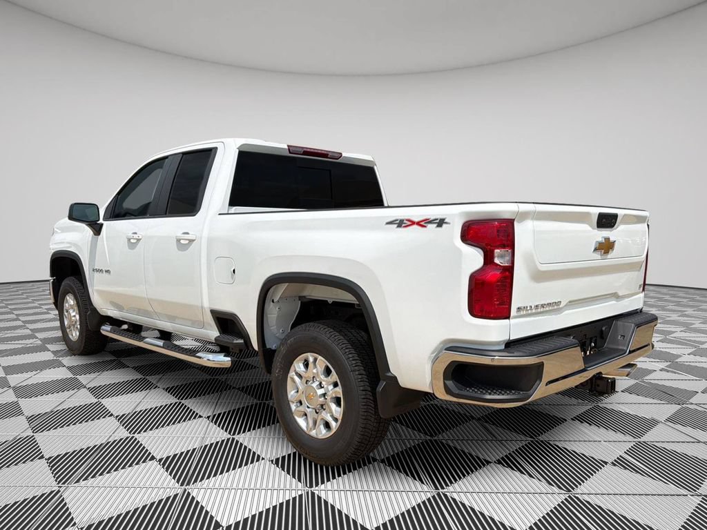 New 2026 Chevrolet Silverado 2500 LT w/ Convenience Package AWD/4WD image 3