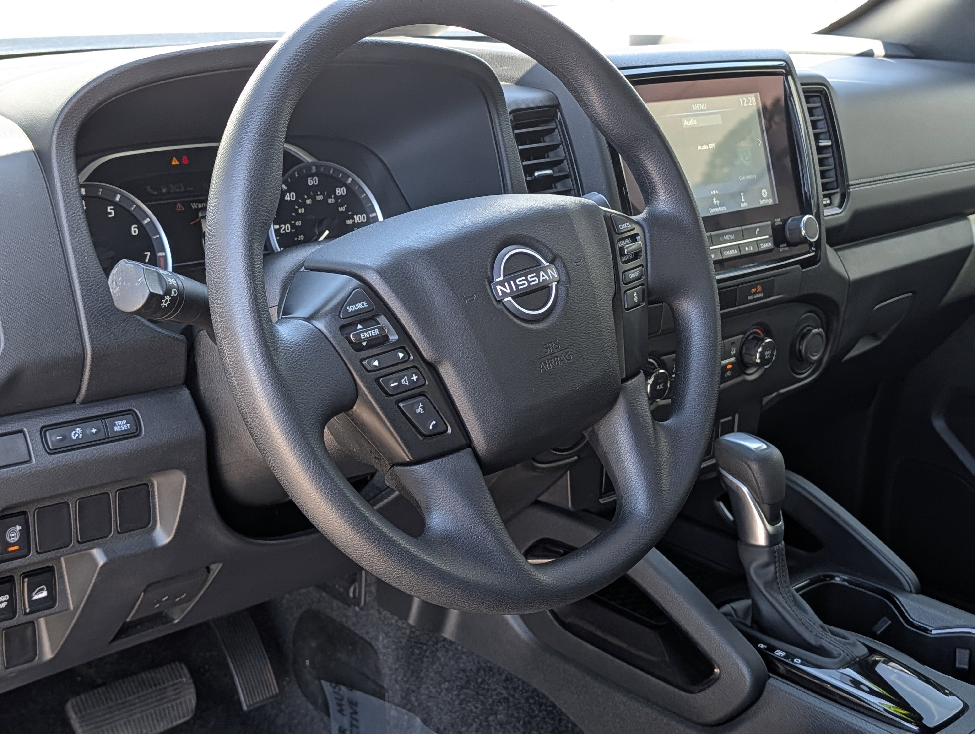 Used 2023 Nissan Frontier SV w/ Midnight Edition Package image 23