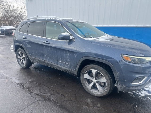 Used 2019 Jeep Cherokee Limited image 2