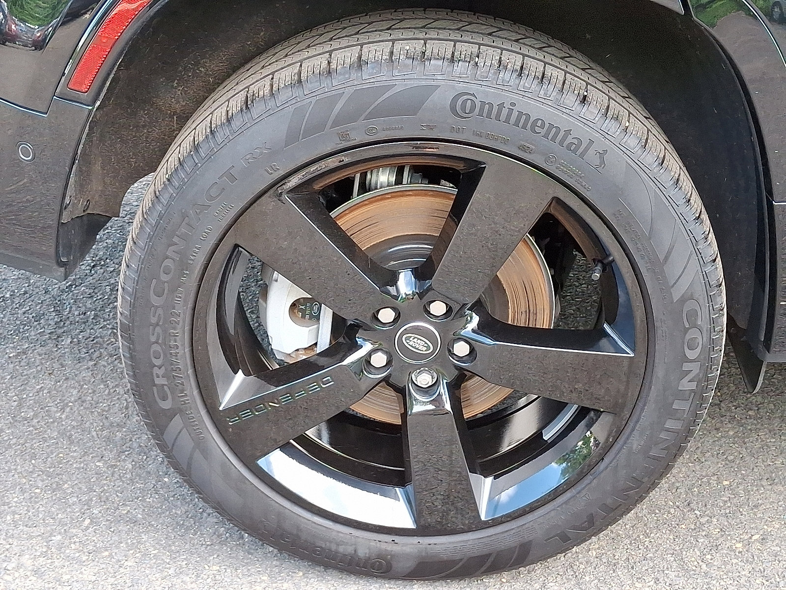 Certified 2025 Land Rover Defender 130 X-Dynamic SE image 11