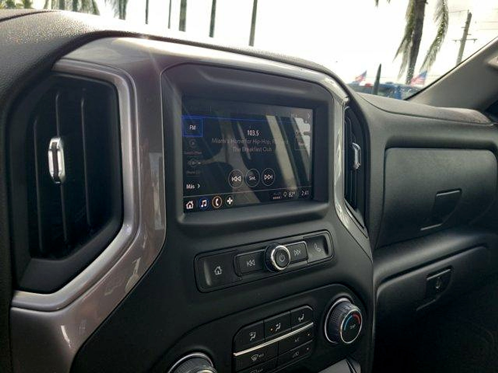 Used 2024 Chevrolet Silverado 1500 Custom RWD image 32