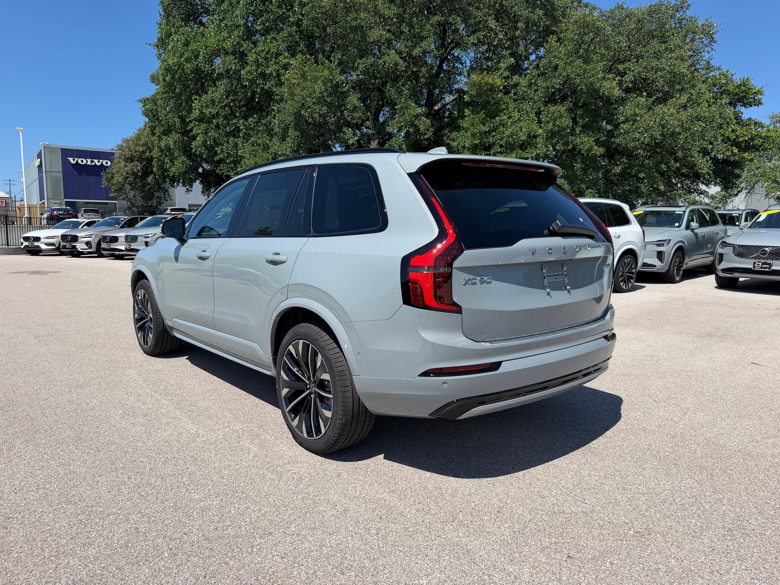 New 2026 Volvo XC90 B6 Ultra w/ Protection Package Premier AWD/4WD image 4