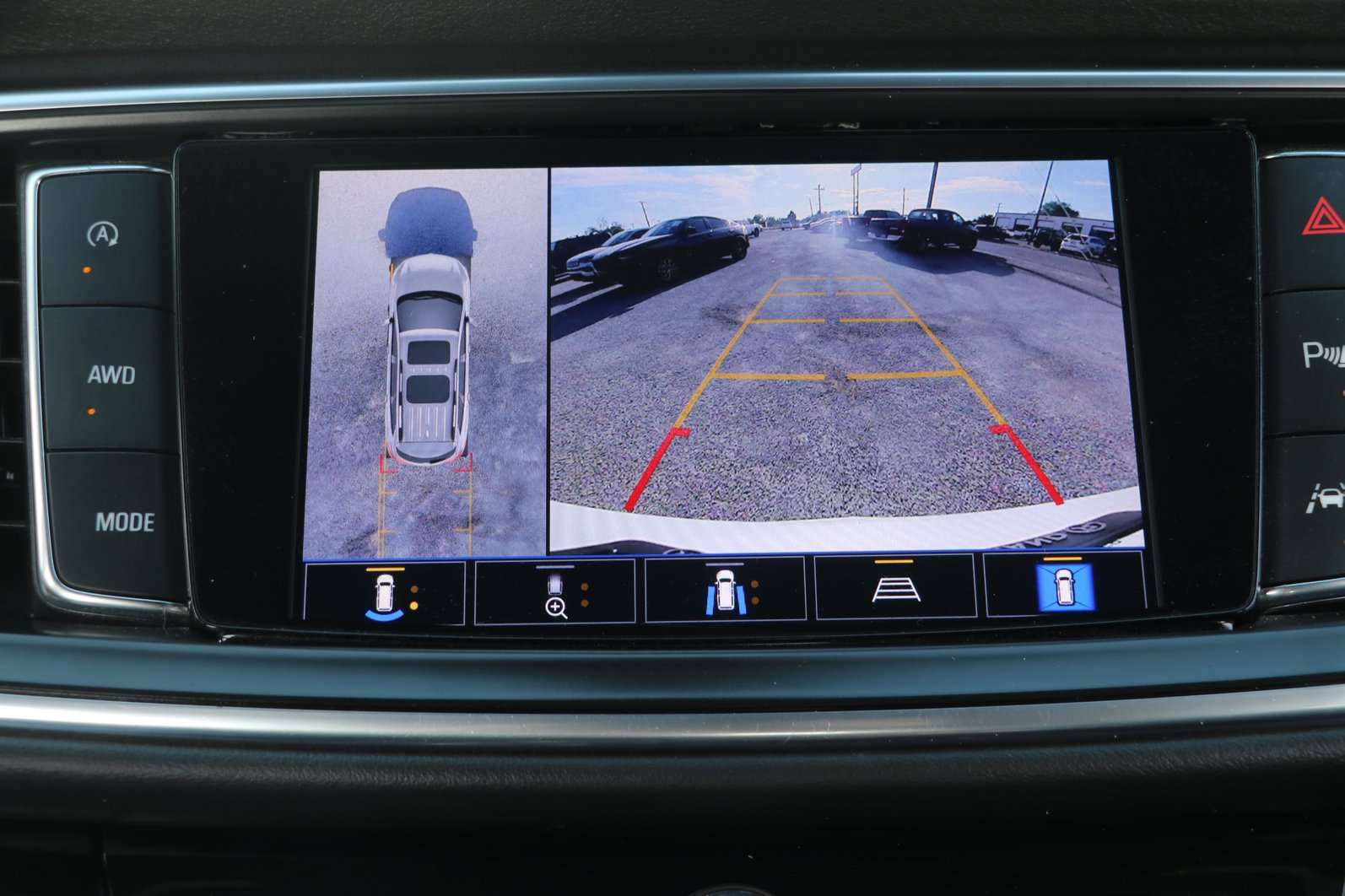 Used 2022 Buick Enclave Avenir w/ Avenir Technology Package AWD/4WD image 24