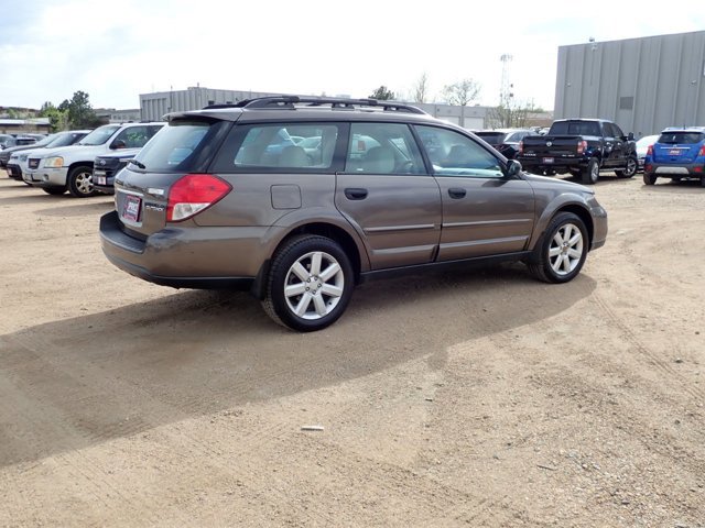 Used 2009 Subaru Outback 2.5i Special Edition AWD/4WD image 4
