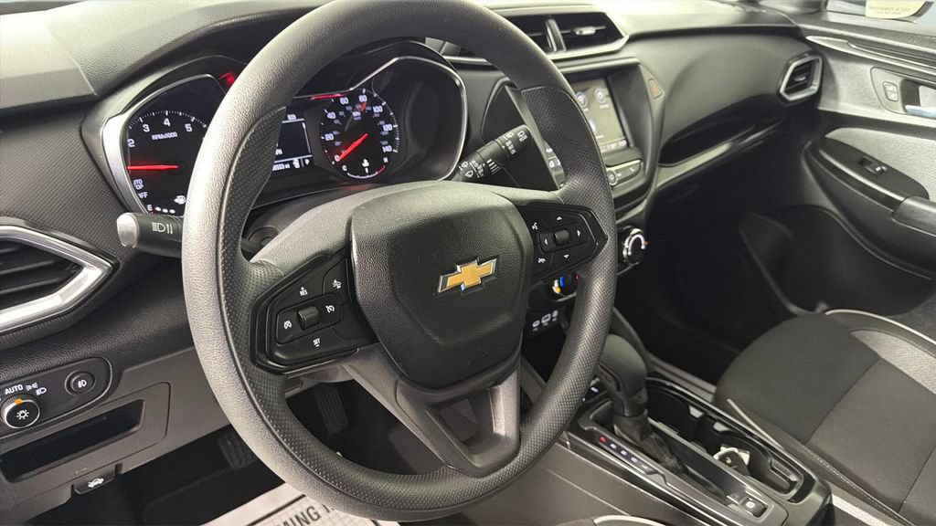 Certified 2023 Chevrolet TrailBlazer LT FWD image 21