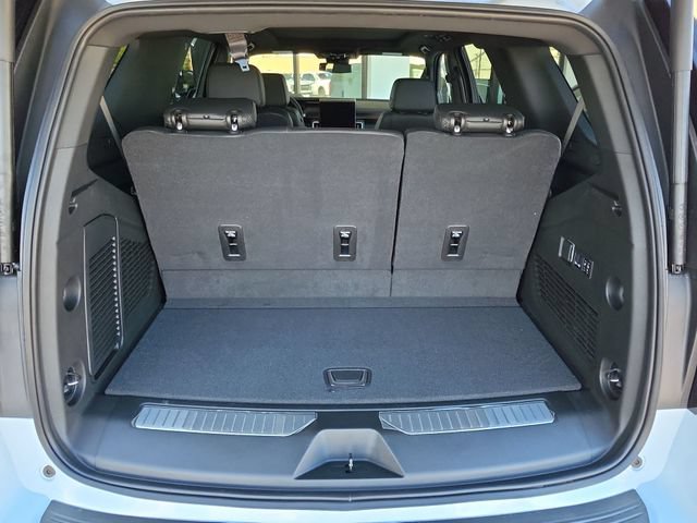 New 2026 GMC Yukon Denali w/ Sun & Power Step Package AWD/4WD image 19
