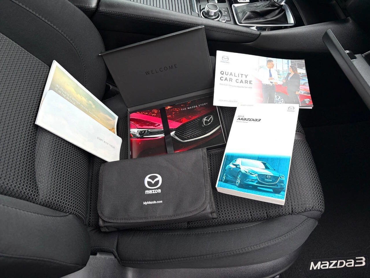 Used 2018 MAZDA MAZDA3 Sport w/ Preferred Equipment Package FWD image 32