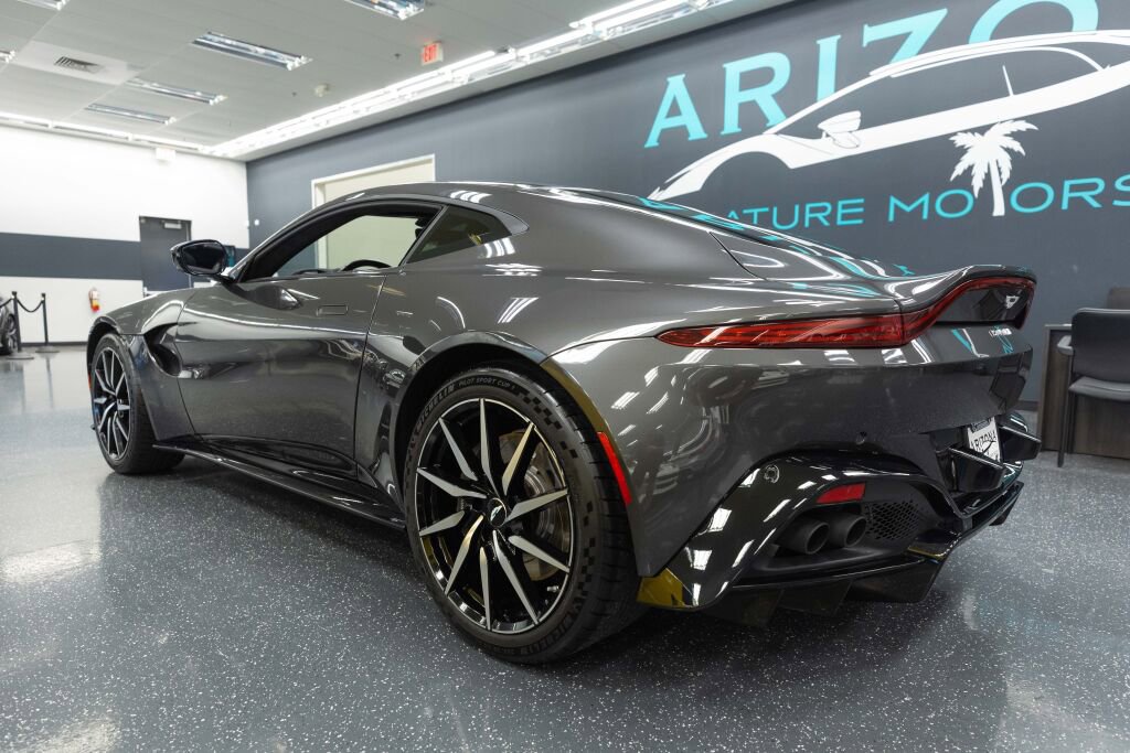 Used 2020 Aston Martin V8 Vantage Coupe image 9