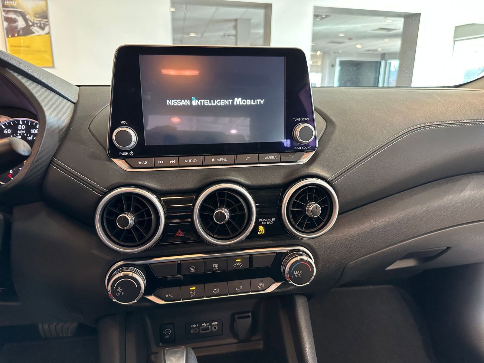 Used 2025 Nissan Sentra SV image 17