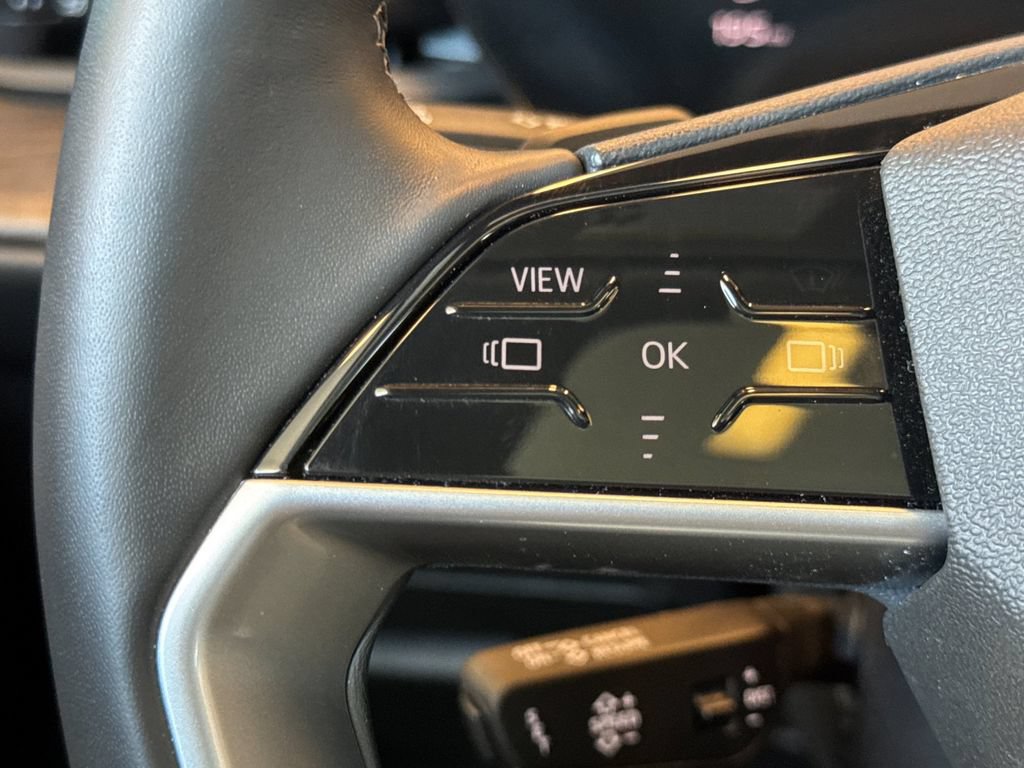 Certified 2025 Audi Q5 Premium w/ Convenience Package AWD/4WD image 32