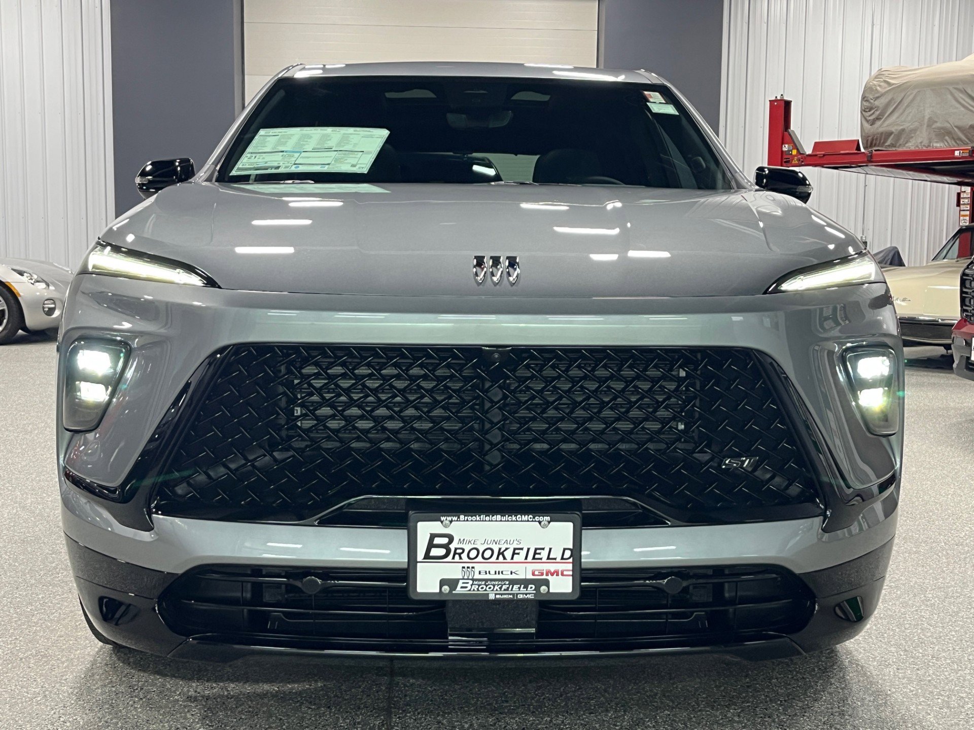 New 2026 Buick Enclave Sport Touring w/ Power Package image 6