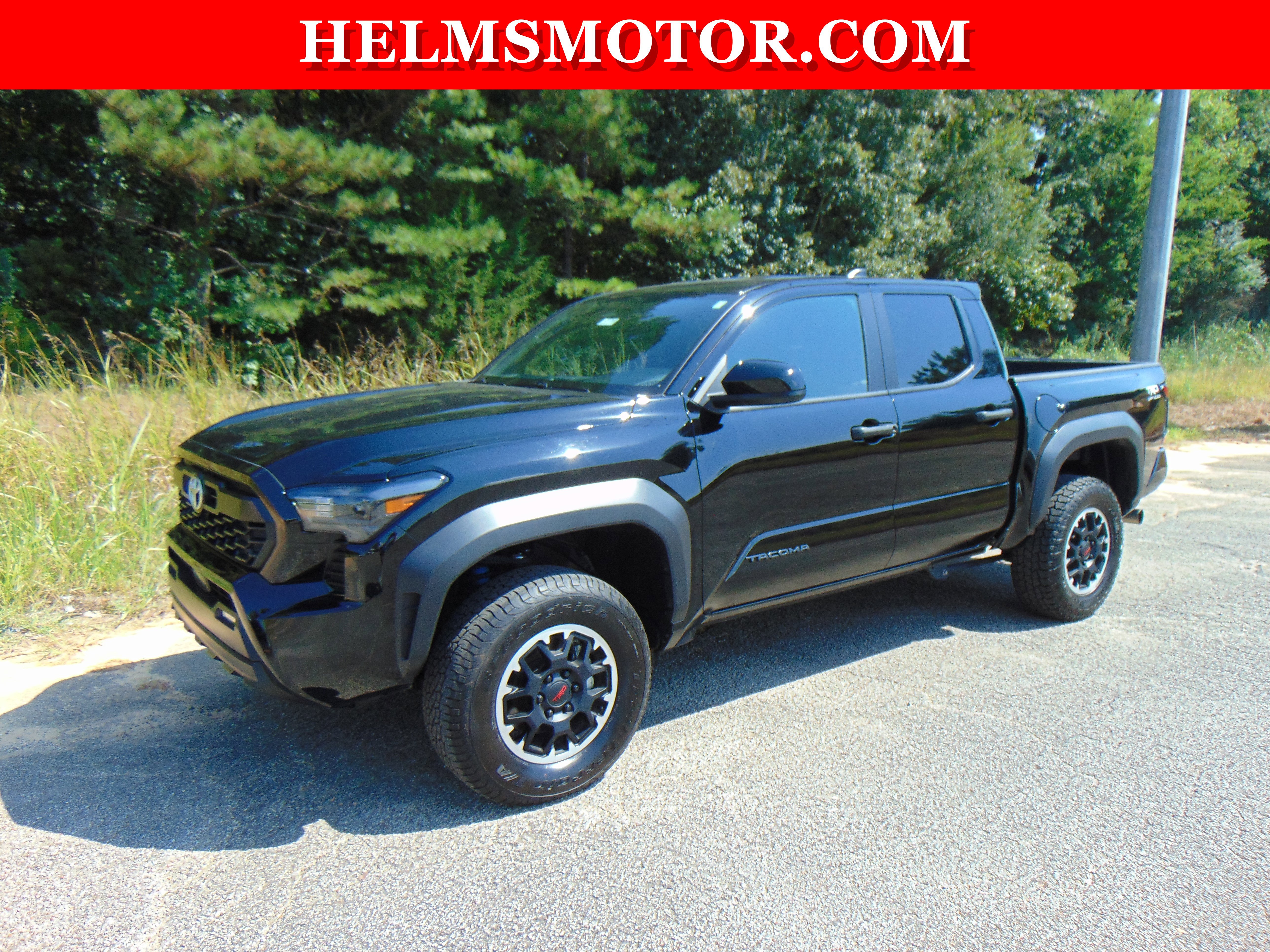 Used 2024 Toyota Tacoma TRD Off-Road image 3
