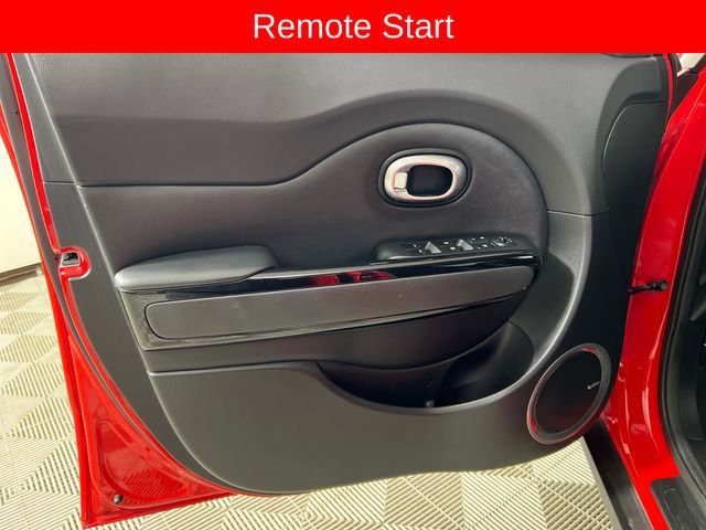 Used 2016 Kia Soul ! w/ Premium Package FWD image 12