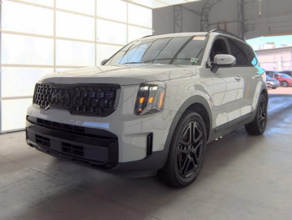 Used 2025 Kia Telluride EX X-Line AWD/4WD image 2