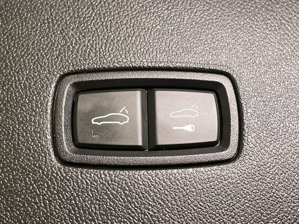 Certified 2024 Porsche Cayenne Turbo GT AWD/4WD image 20