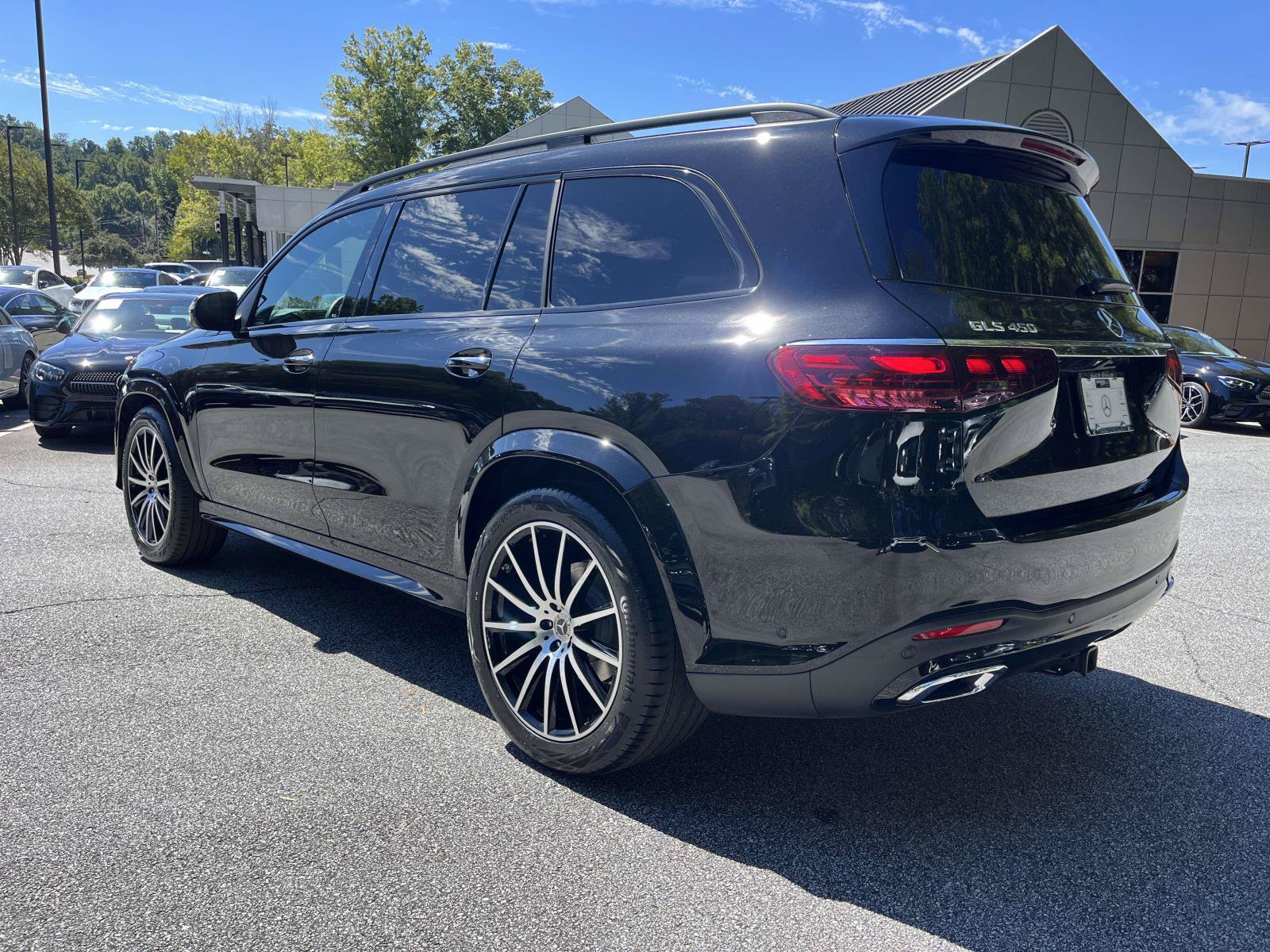 Certified 2025 Mercedes-Benz GLS 450 4MATIC image 15