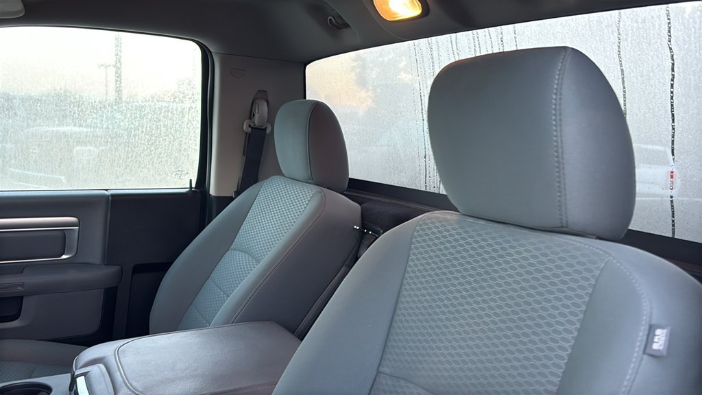 Used 2014 RAM 1500 Express RWD image 23