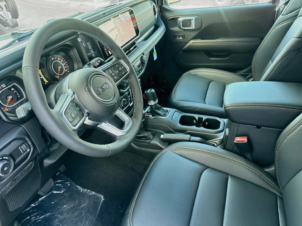 New 2027 Jeep Wrangler Unlimited Sahara AWD/4WD image 24