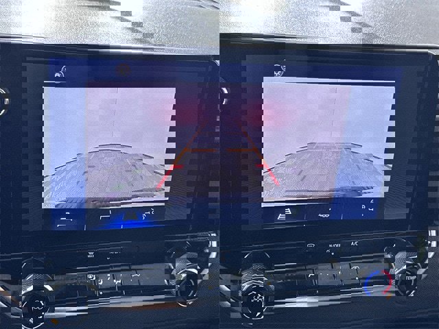 Used 2023 Chevrolet Colorado W/T image 15