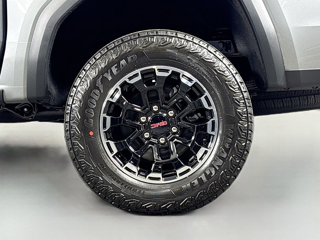 New 2026 GMC Canyon AT4 image 30