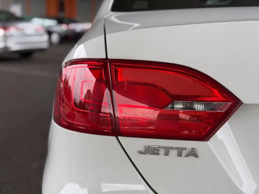 Used 2014 Volkswagen Jetta TDI FWD image 18