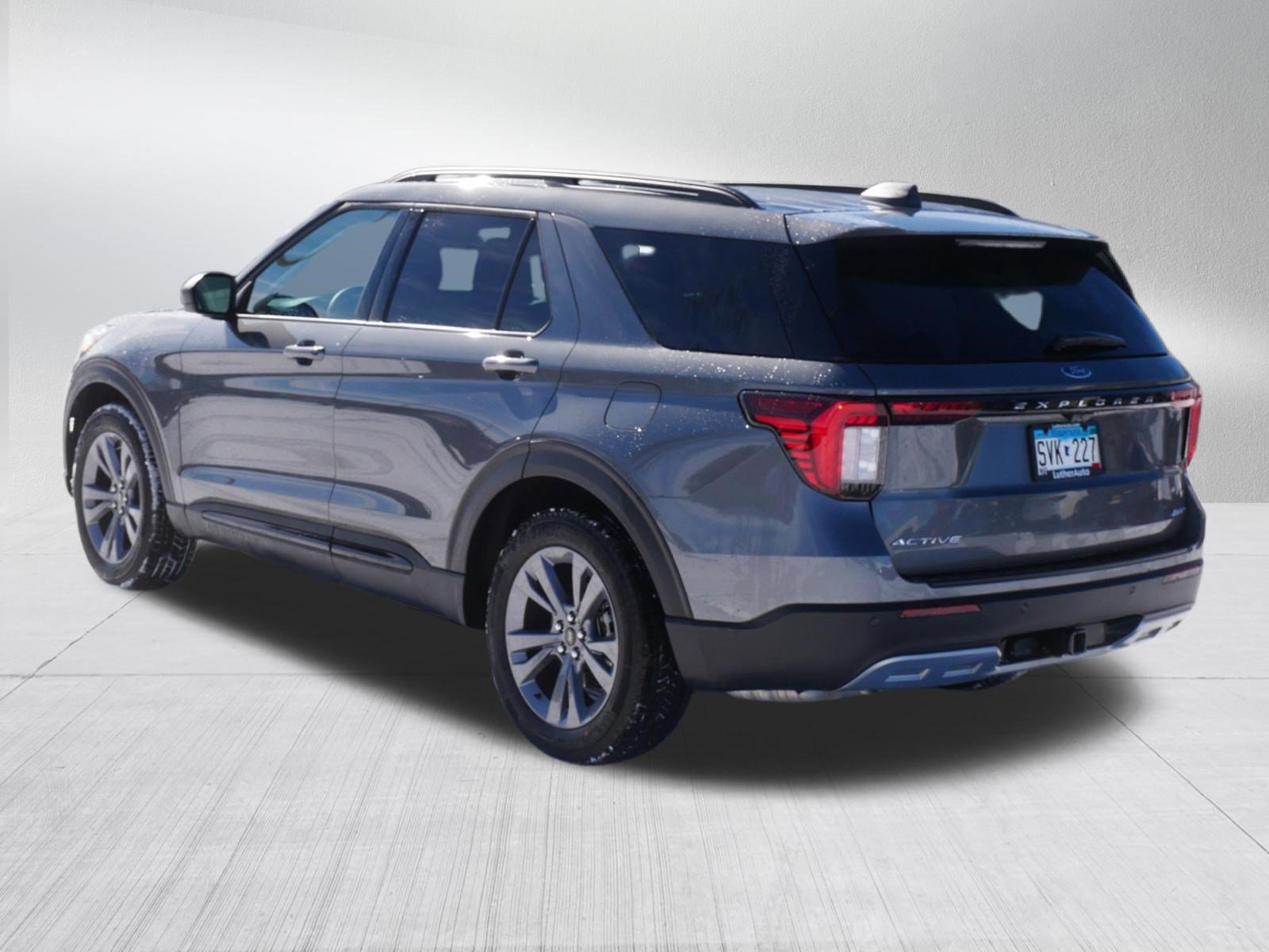 Used 2026 Ford Explorer Active w/ Active Comfort Package image 5