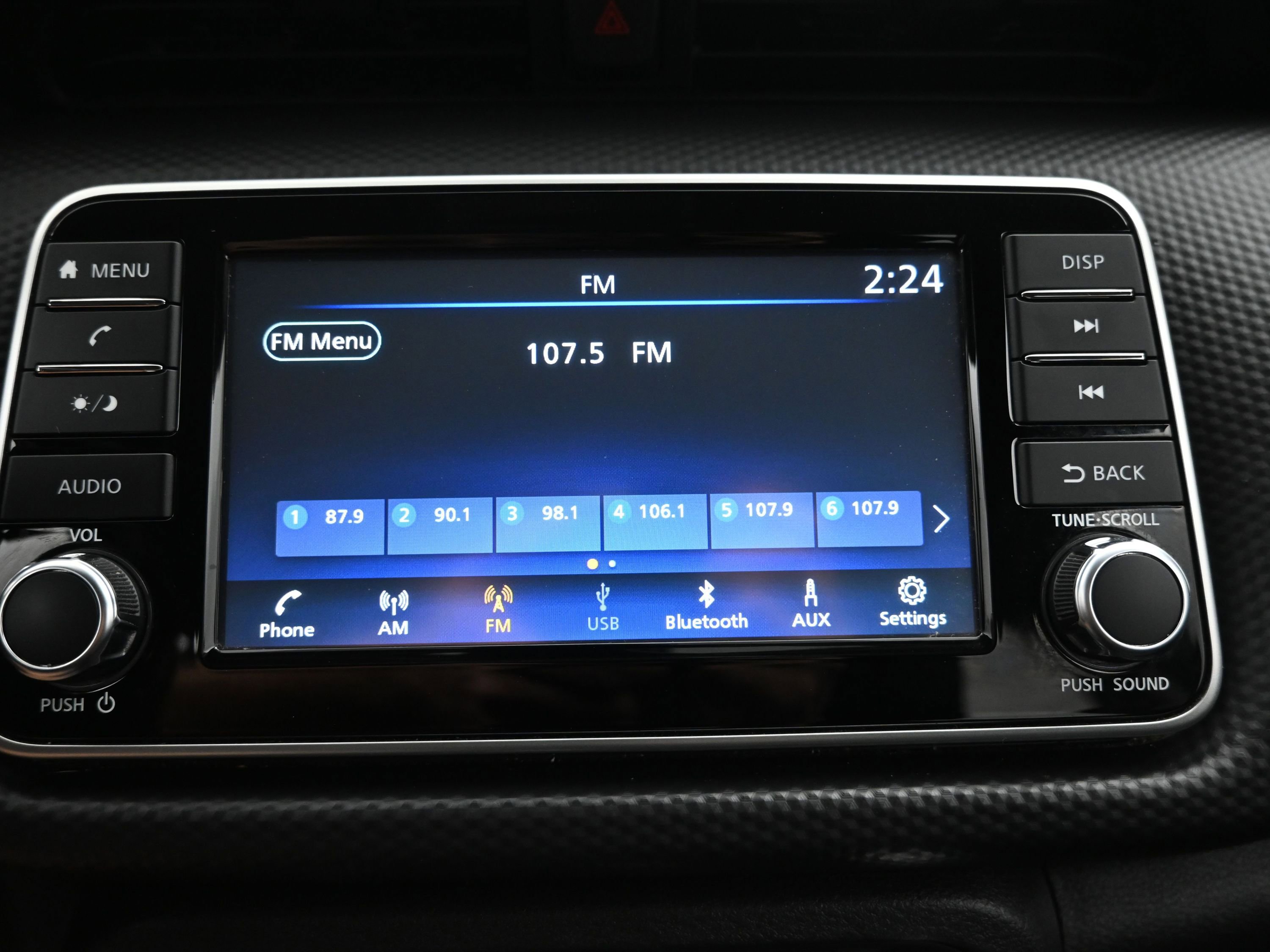 Used 2022 Nissan Kicks S FWD image 15